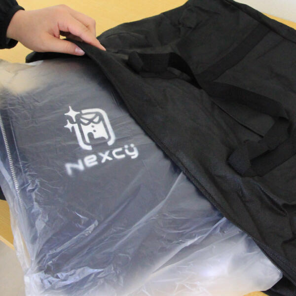 不織布バッグに詰める